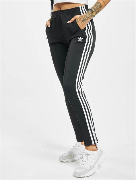 adidas jogginghose eng schwarz ohne streifen|jogginghosen damen.